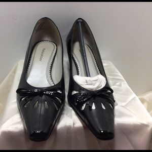 Naturalizer Size 7 N Black Heels